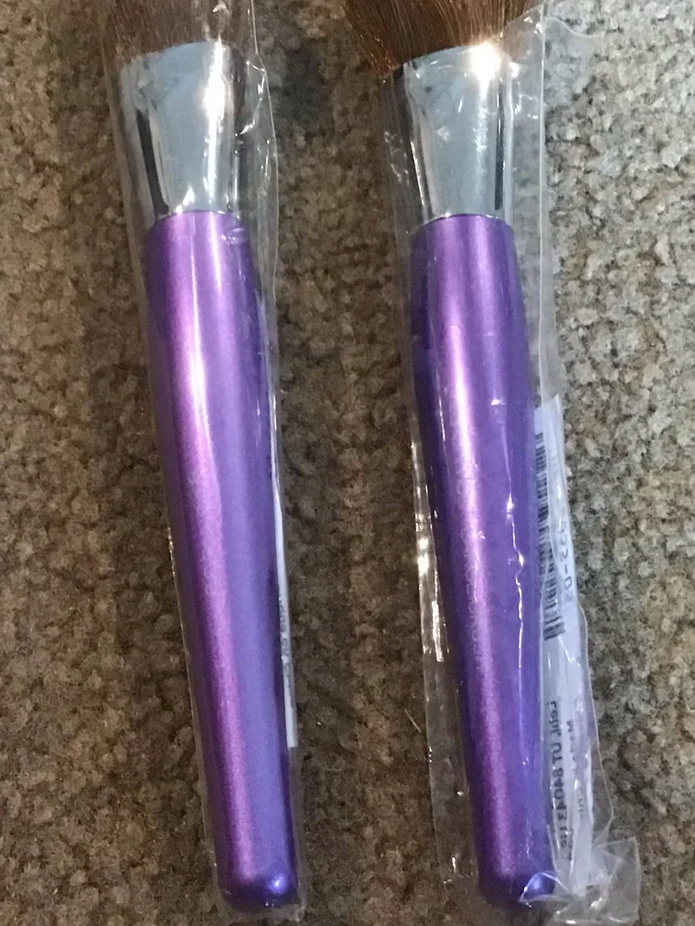 Younique Large Beachfront Brush Make Up Purple Powder Blending NEW in Package